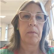 Profesora de Lengua y Literatura dicta clases de nivel secundario y terciario